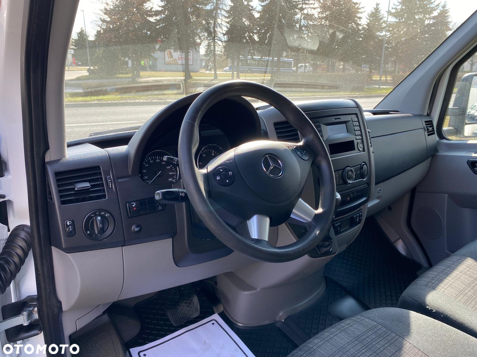 Mercedes-Benz SPRINTER 316 CDI AUTOMAT KONTENER CHŁODNIA MITSUBISHI WINDA ZEPRO - 35