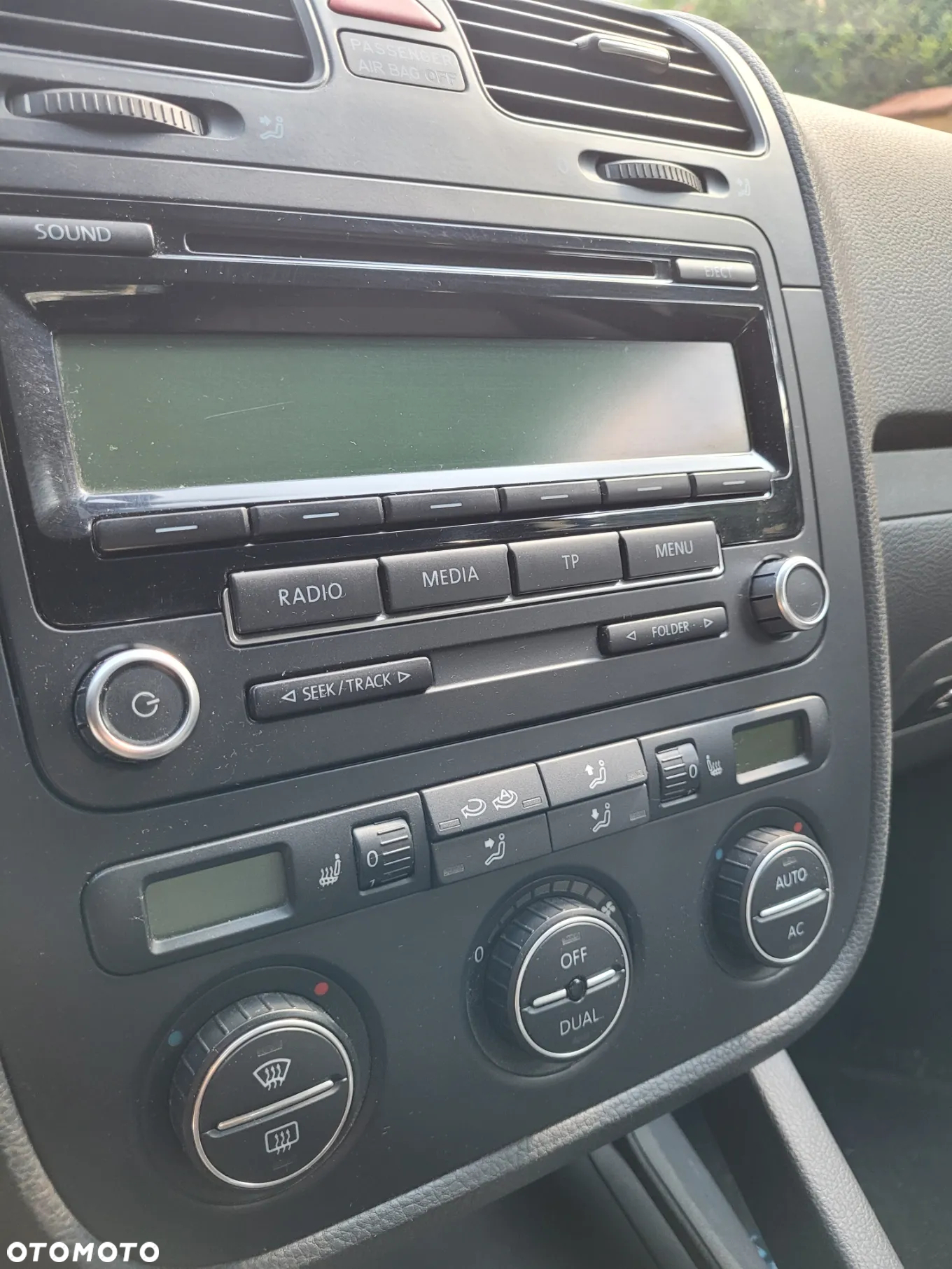 Volkswagen Golf 1.9 TDI DPF Comfortline - 17