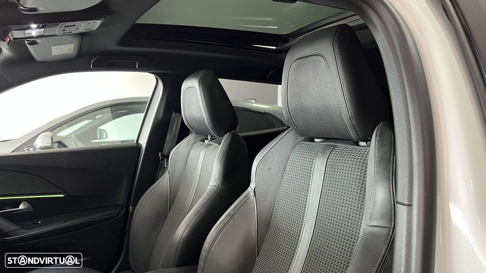 Peugeot 2008 1.2 PureTech GT Line EAT8 - 30