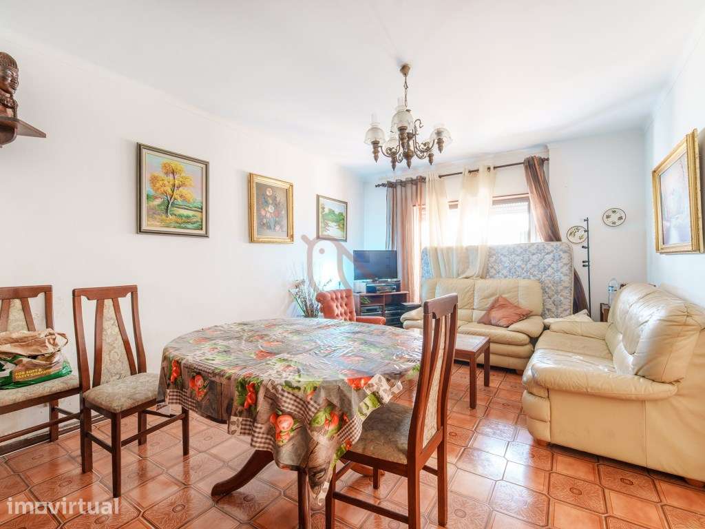 Apartamento T4 usado em Fátima com espaços verdes e excelentes aces... - Grande imagem: 4/33