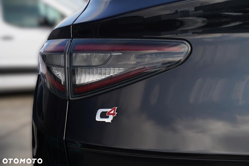 Alfa Romeo Stelvio 2.0 Turbo Veloce Q4 - 31