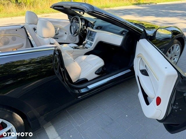 Maserati GranCabrio - 10