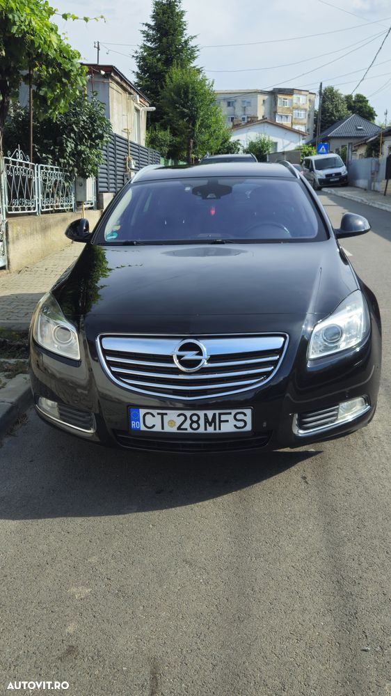 Opel Insignia - 1