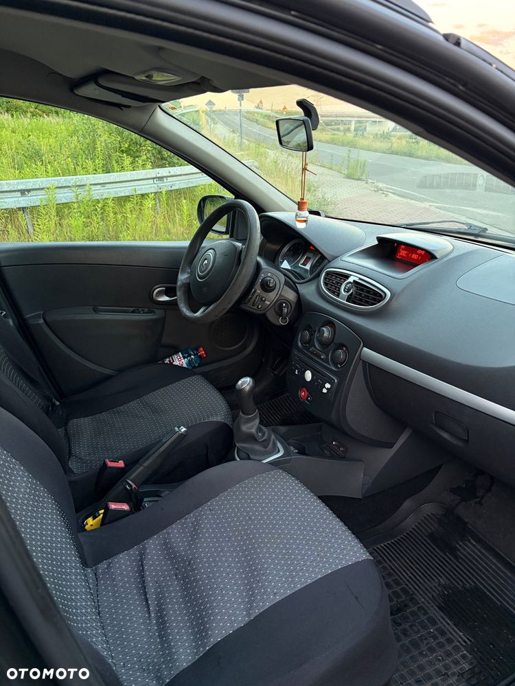 Renault Clio 1.2 16V TCE Alize Euro5 - 5