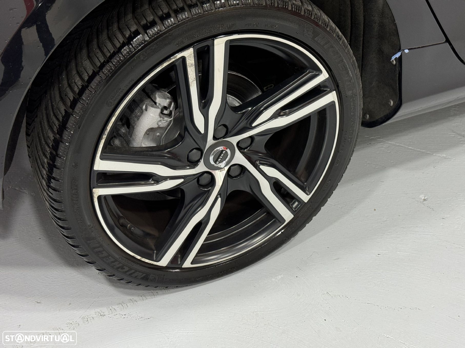 Volvo V40 2.0 D2 R-Design - 20