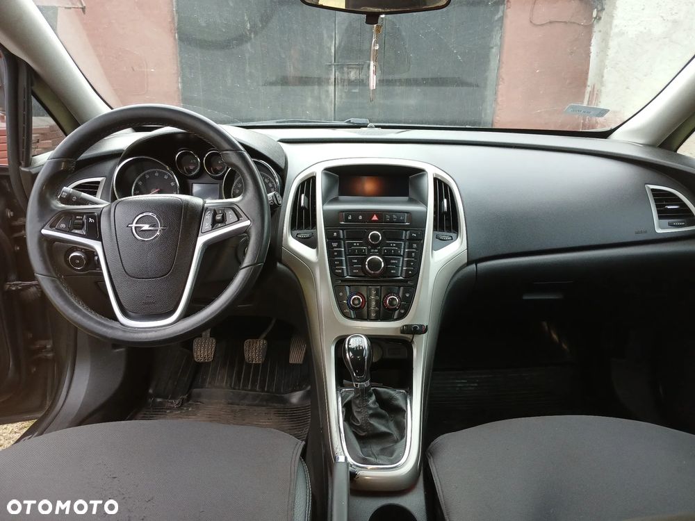 Opel Astra 1.4 T Edition 150 - 6