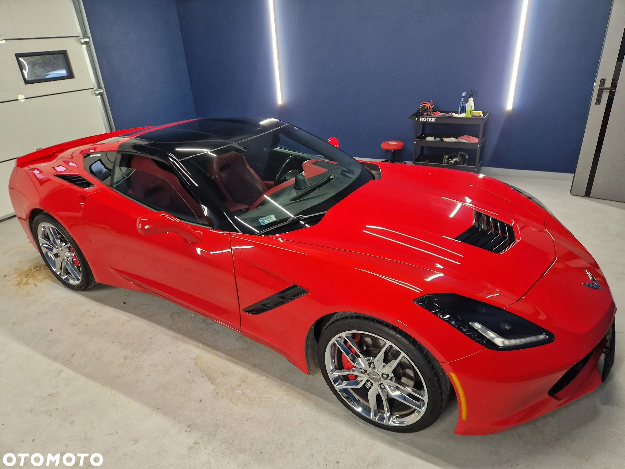 Chevrolet Corvette - 18