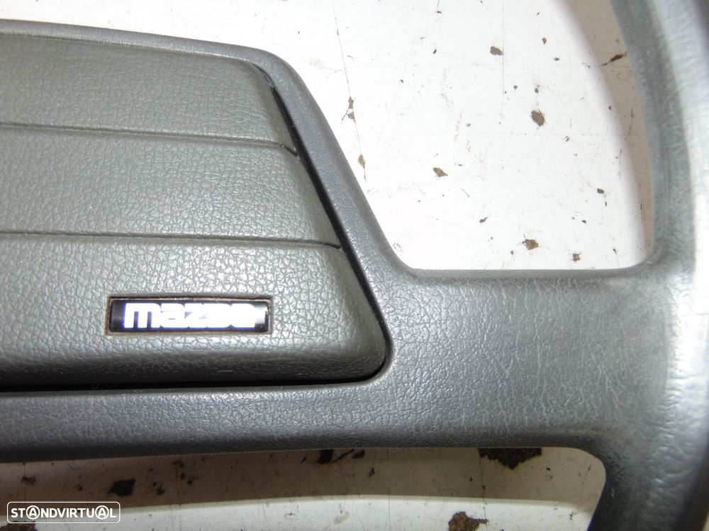 Mazda 2200 volante - 3