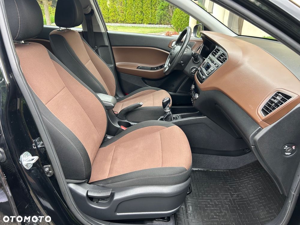 Hyundai i20 1.4 Trend - 26