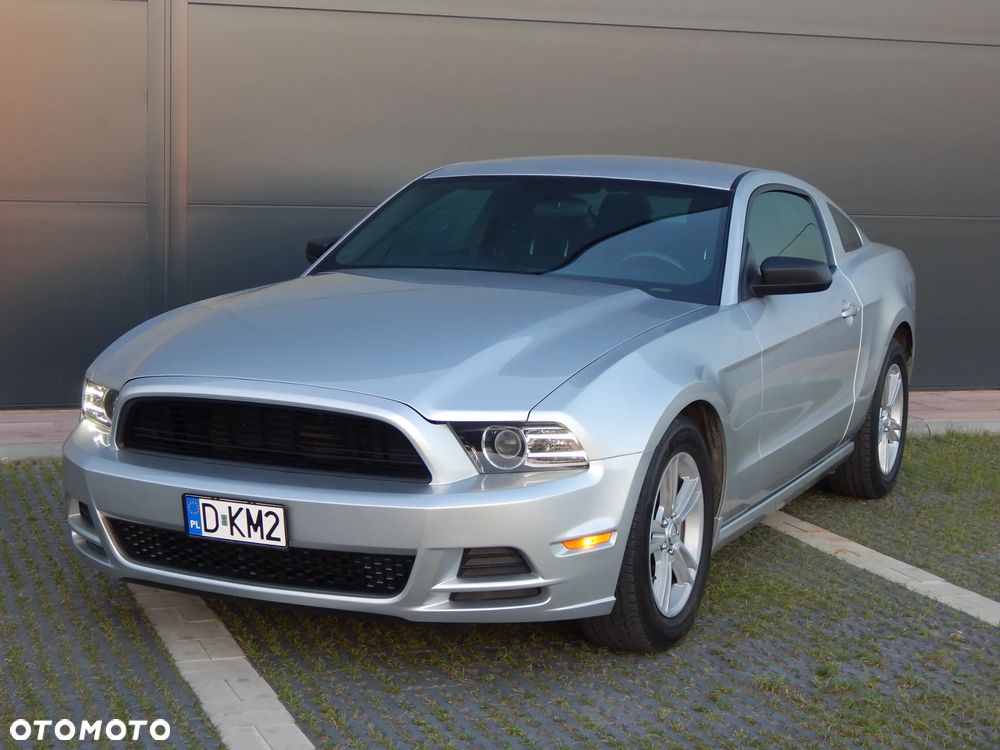 Ford Mustang - 1