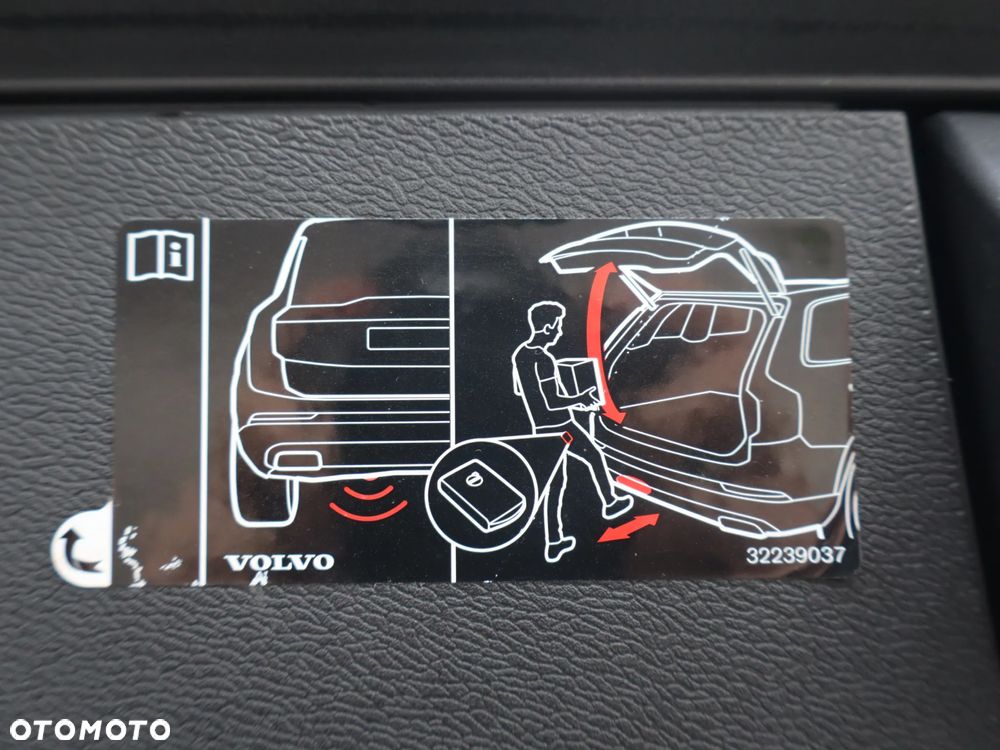 Volvo XC 60 B5 B AWD R-Design - 18