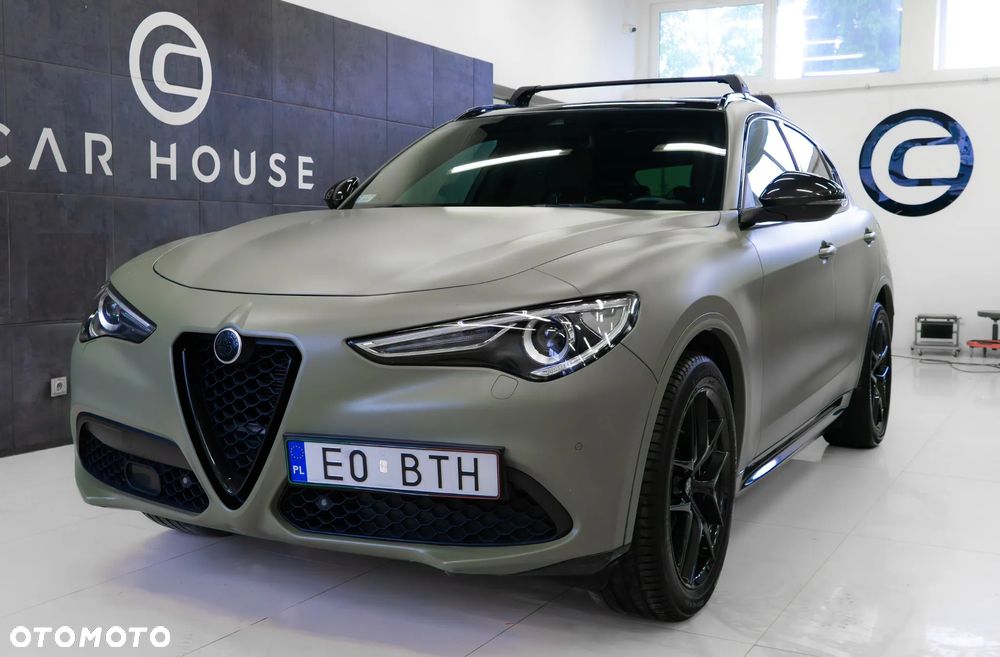 Alfa Romeo Stelvio 2.0 Turbo Veloce Q4 - 1