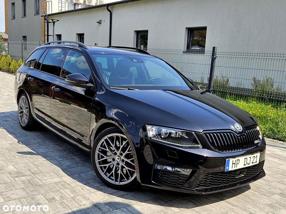 Skoda Octavia 2.0 TDI DSG RS - 17
