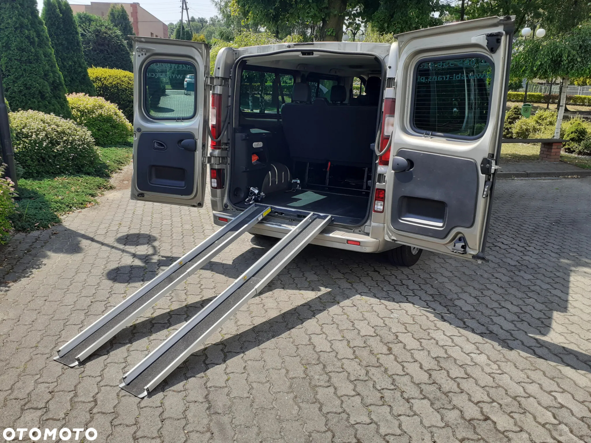 Opel Vivaro - 14