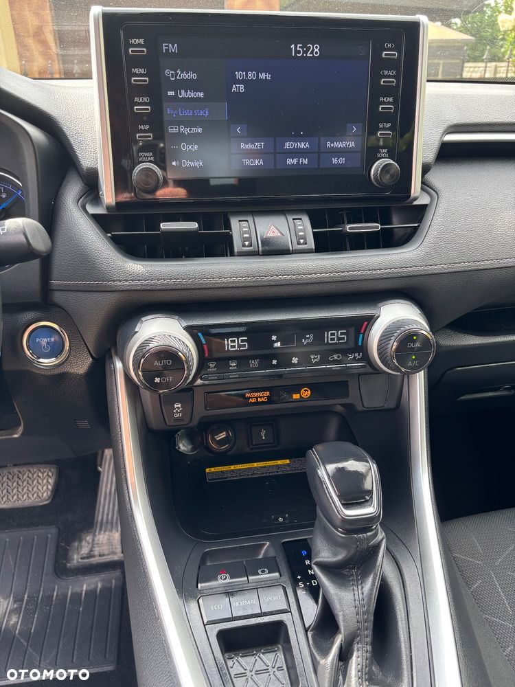 Toyota RAV4 - 9