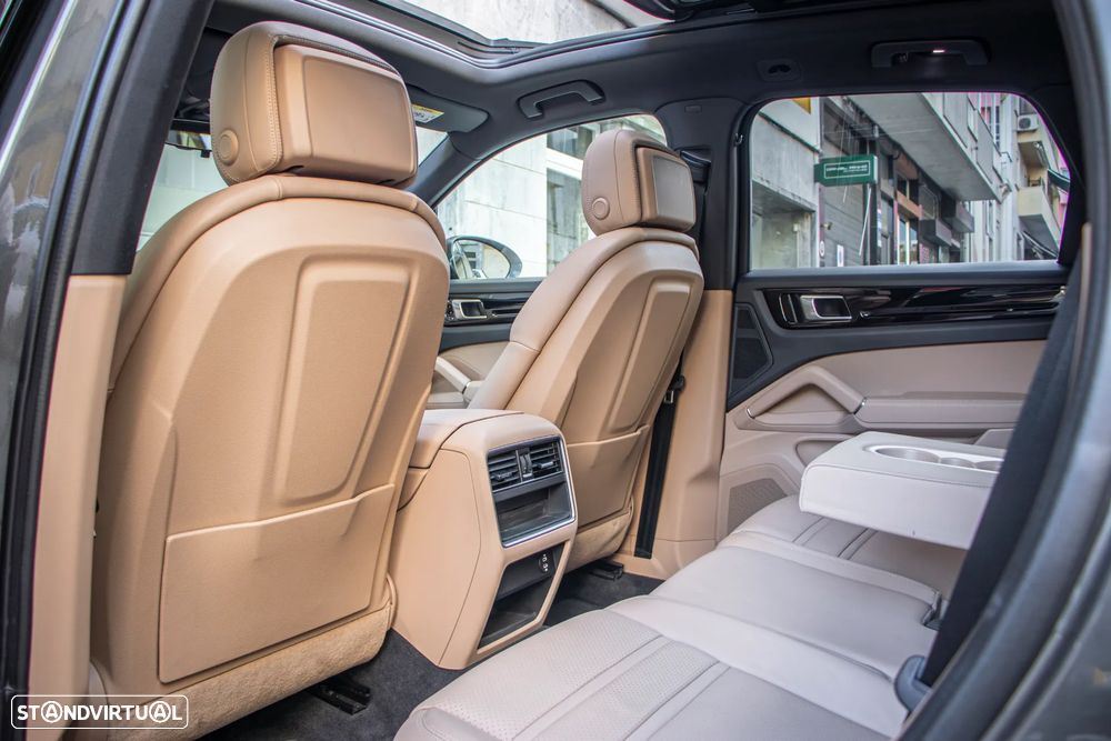 Porsche Cayenne E-Hybrid - 40