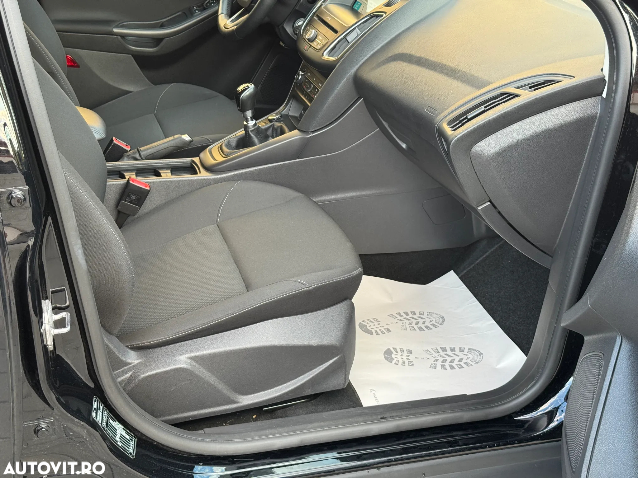 Ford Focus 1.0 EcoBoost 6MT MHEV Active - 26
