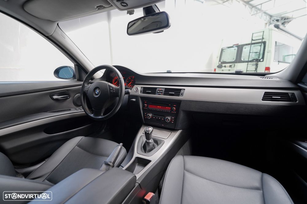 BMW 320 d - 2