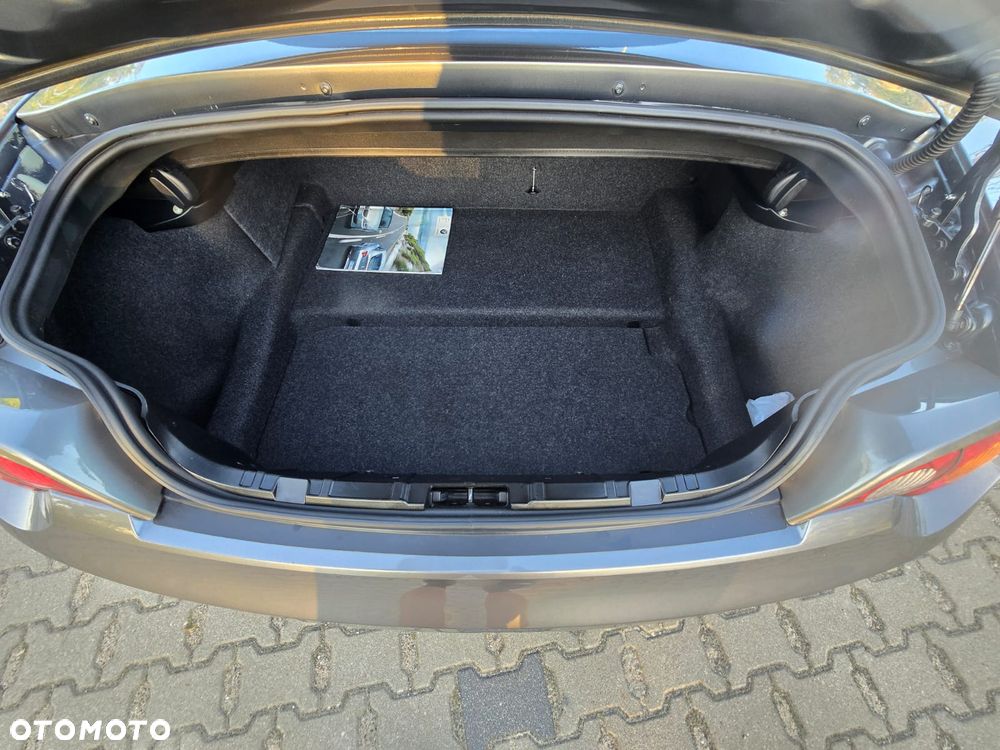 BMW Z4 2.5i - 18