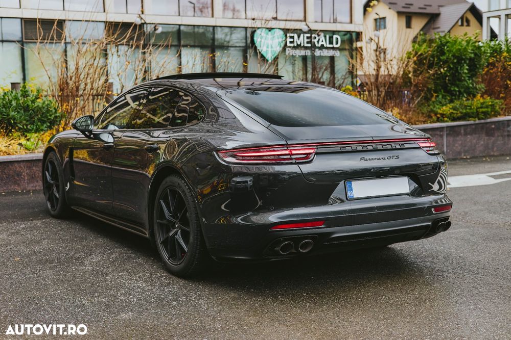 Porsche Panamera - 6