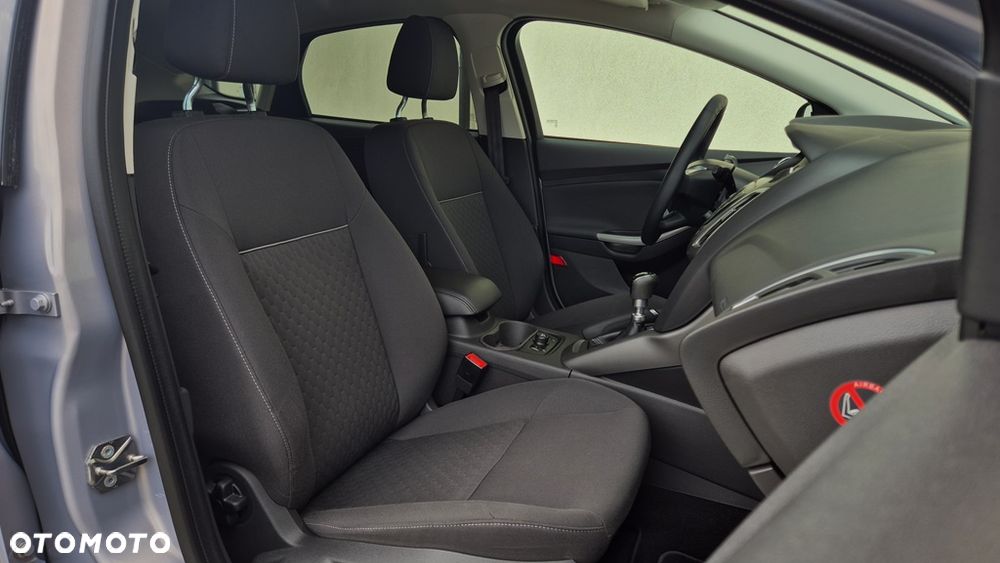Ford Focus 1.0 EcoBoost Titanium - 34