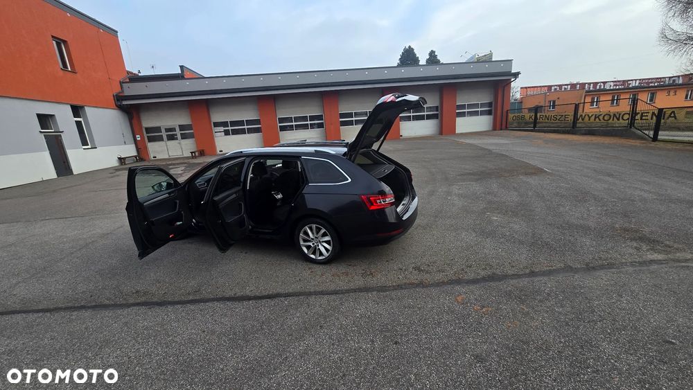 Skoda Superb 2.0 TSI Style DSG - 20