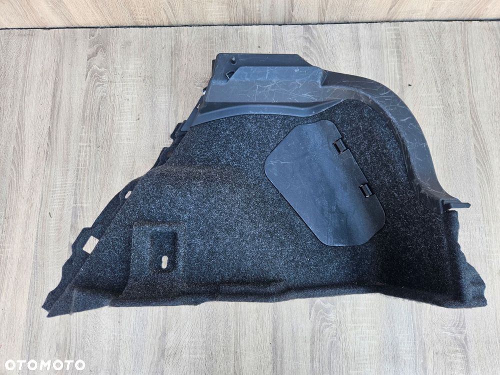 toyota auris 07-12 boczek prawy bagażnika - 1