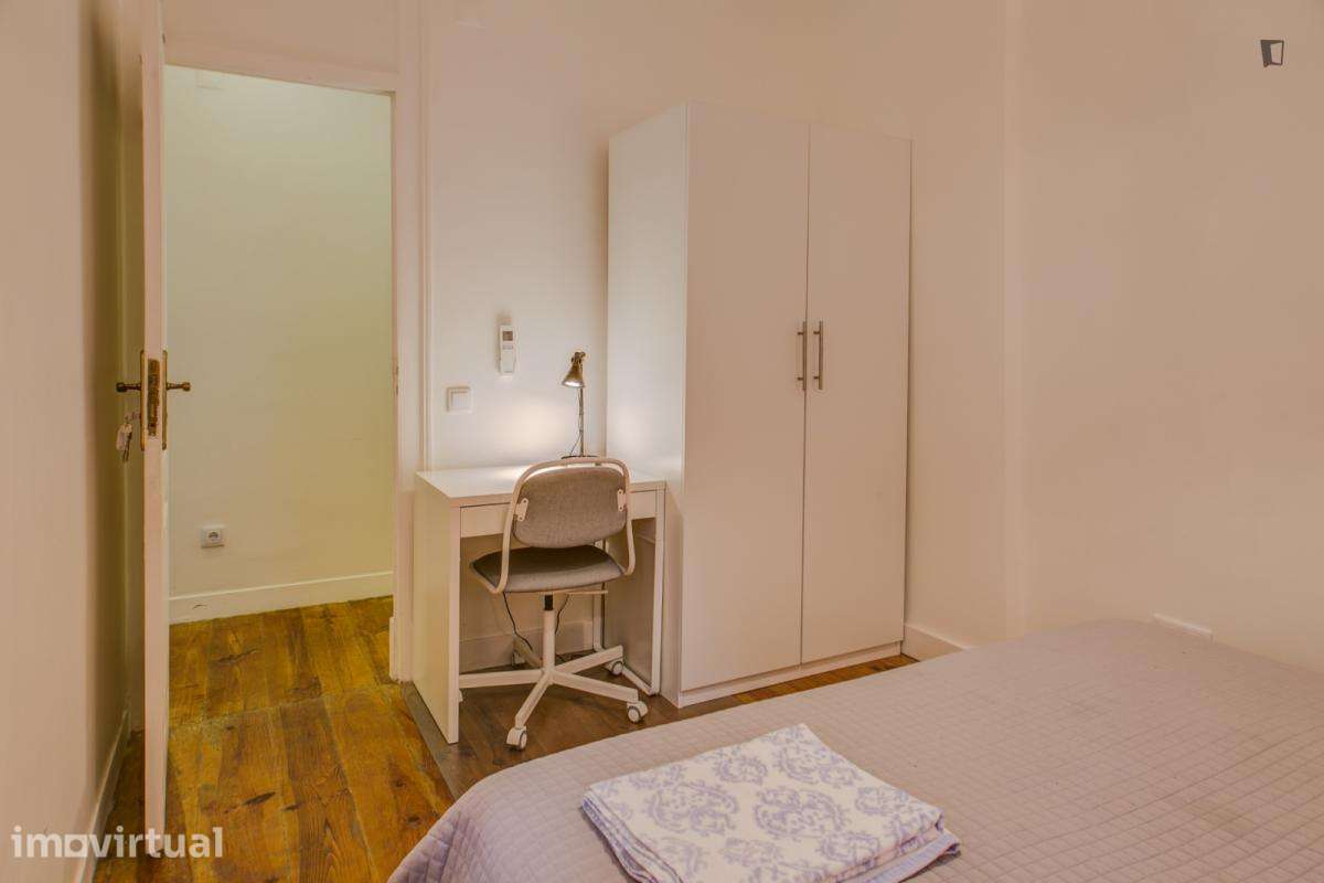 Quarto - localizado em Picoas Lisbon - Grande imagem: 3/16
