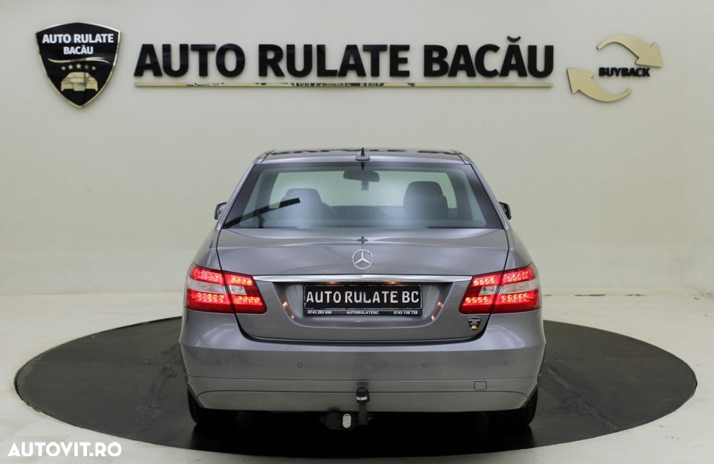 Mercedes-Benz E - 11