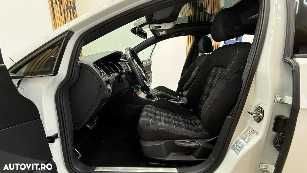 Volkswagen Golf 1.4 TSI BlueMotion Technology DSG Allstar - 14