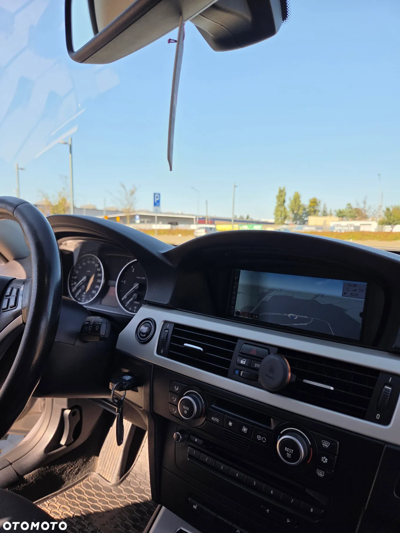 BMW Seria 3 320d xDrive DPF Touring - 16