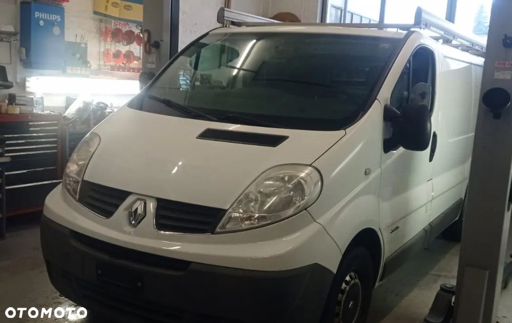 Renault Trafic - 2