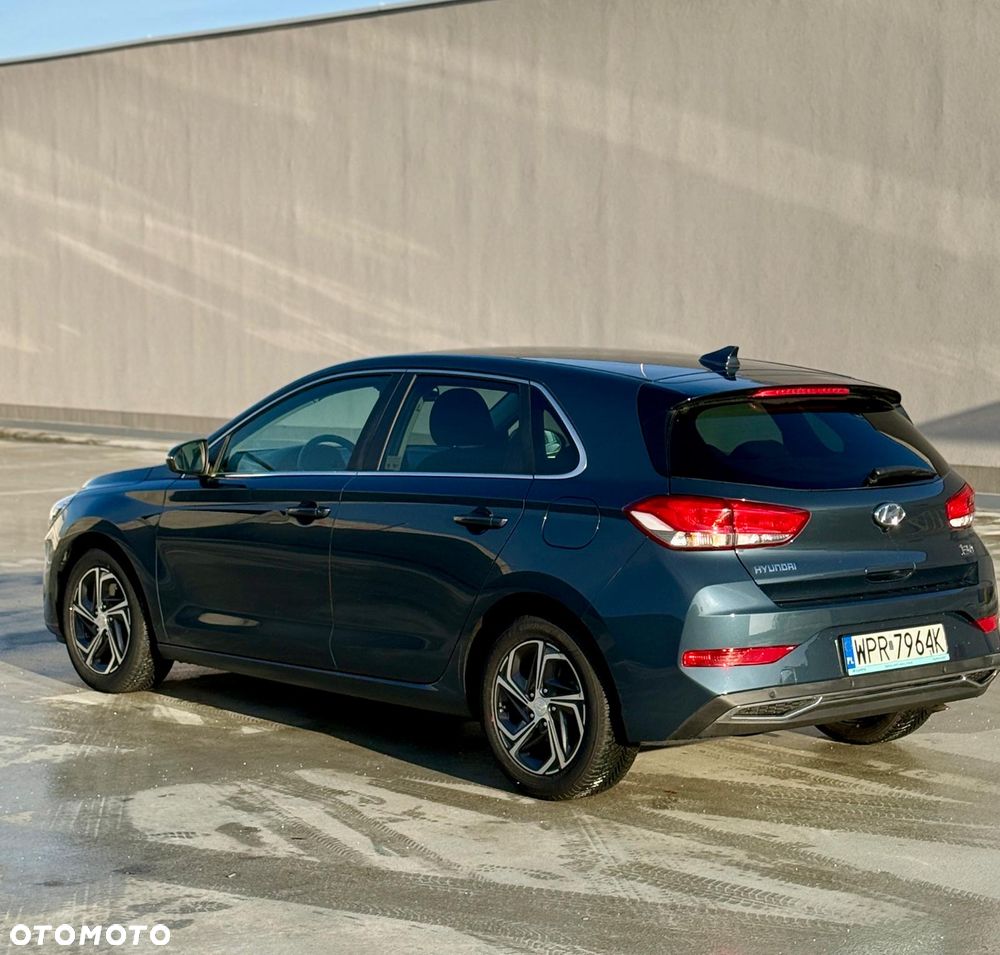 Hyundai i30 1.0 T-GDI Classic + DCT - 11