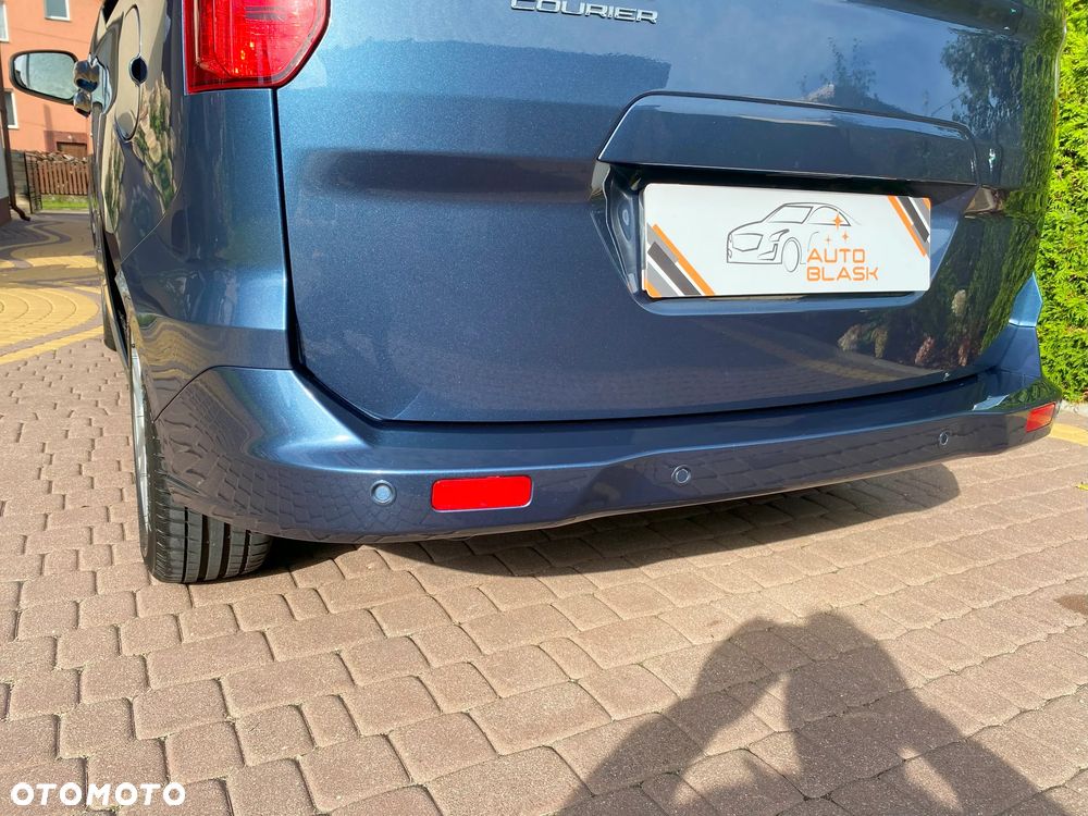 Ford Tourneo Courier 1.5 TDCi Titanium - 13