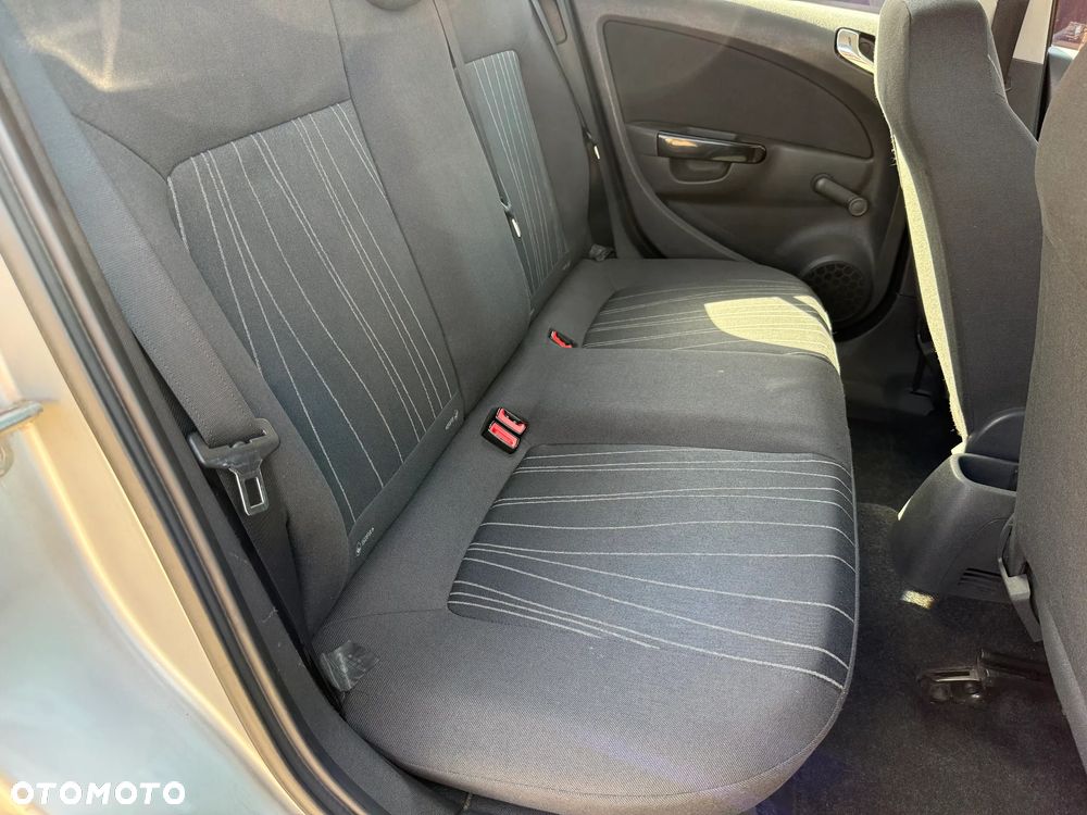 Opel Corsa - 14