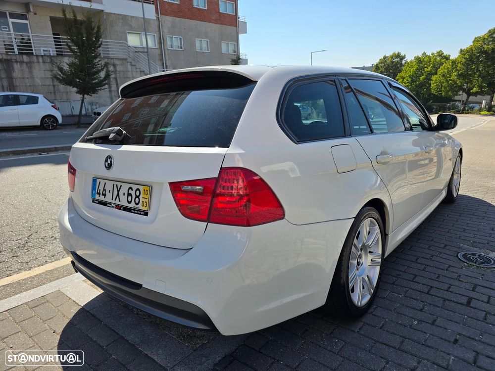 BMW 320 d xDrive - 12
