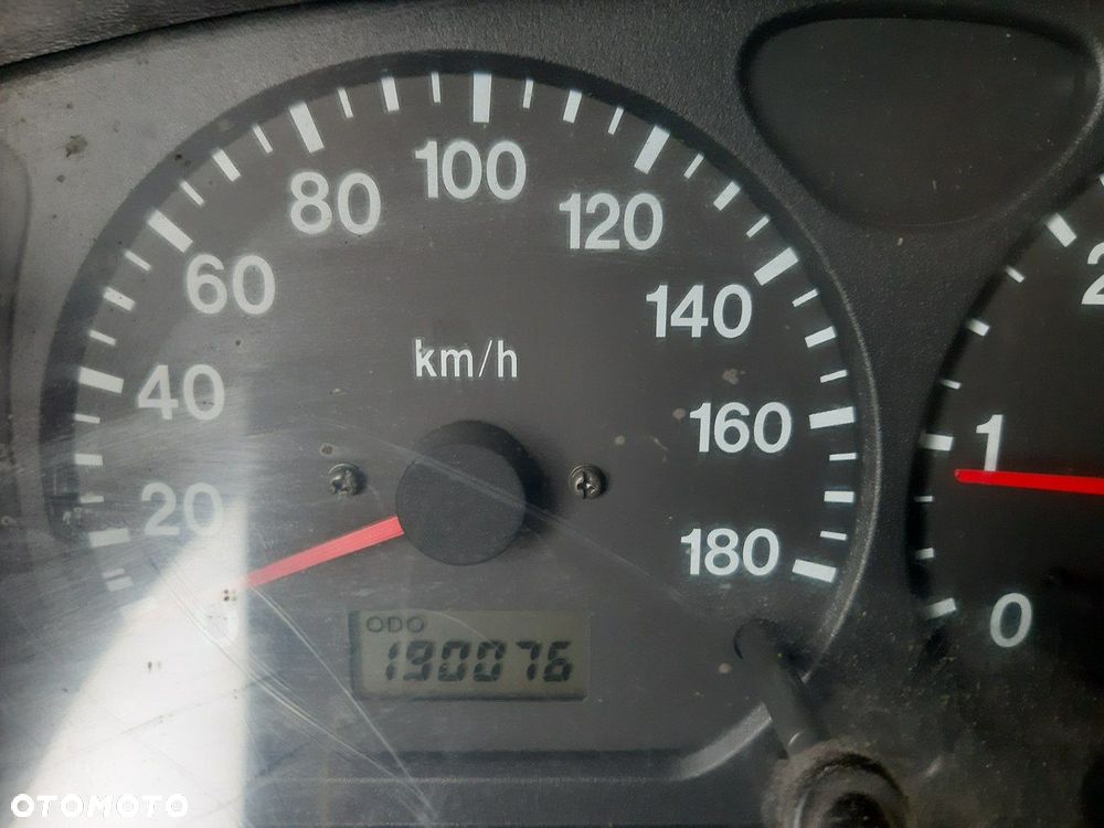 Suzuki Jimny 1.5 DDiS Club - 23