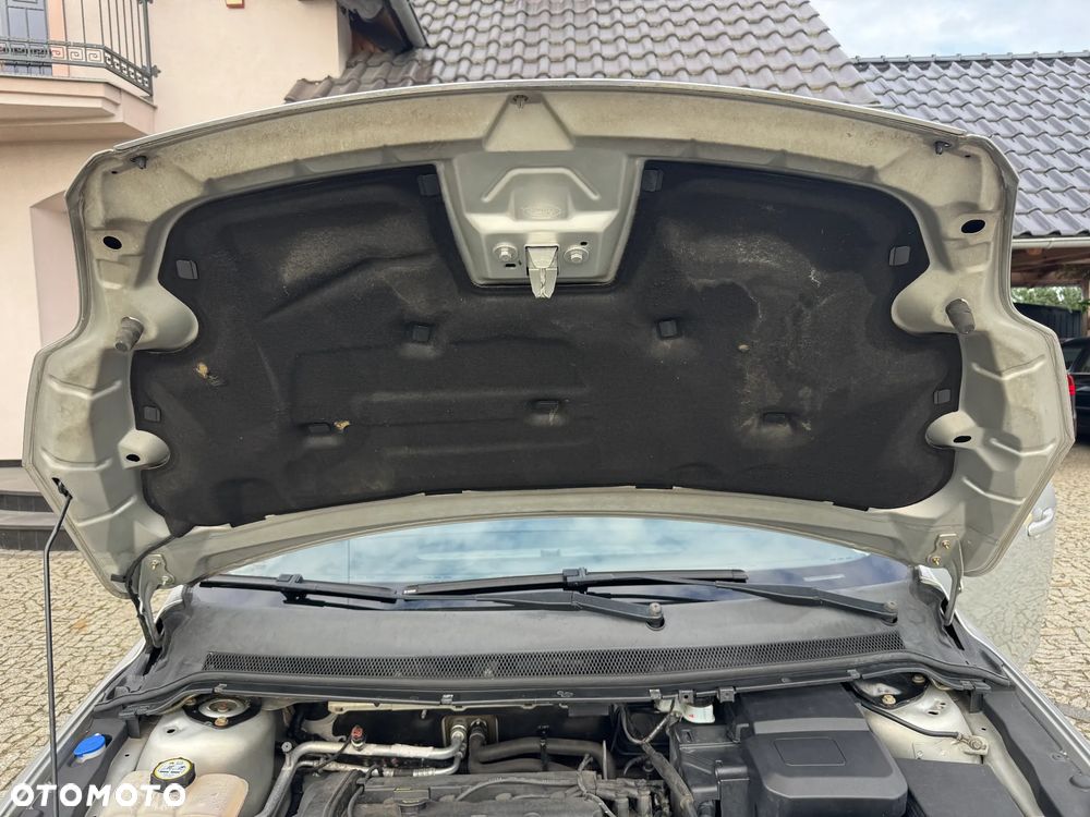 Ford Focus 1.6 Sport - 36