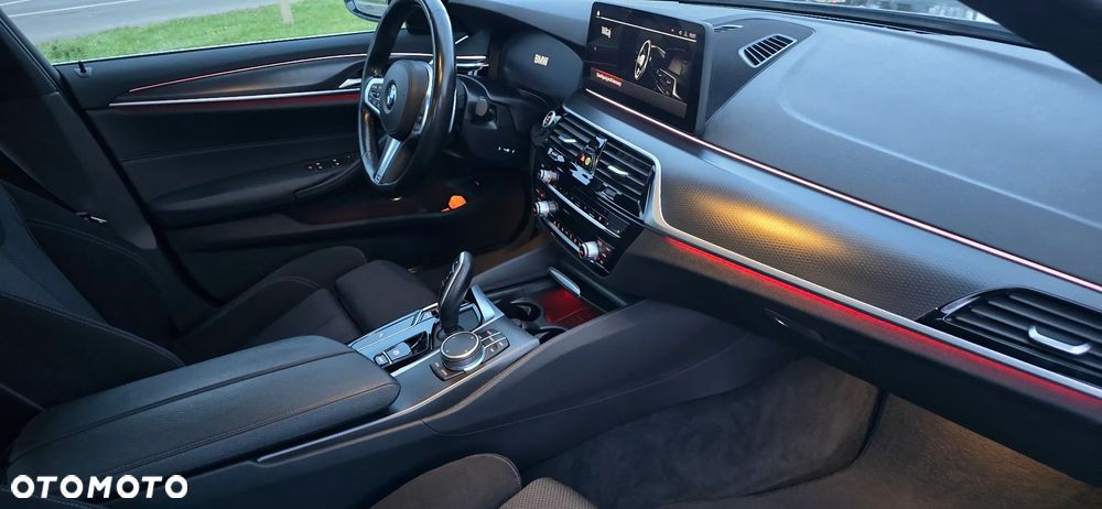 BMW Seria 5 520d Sport Line - 7