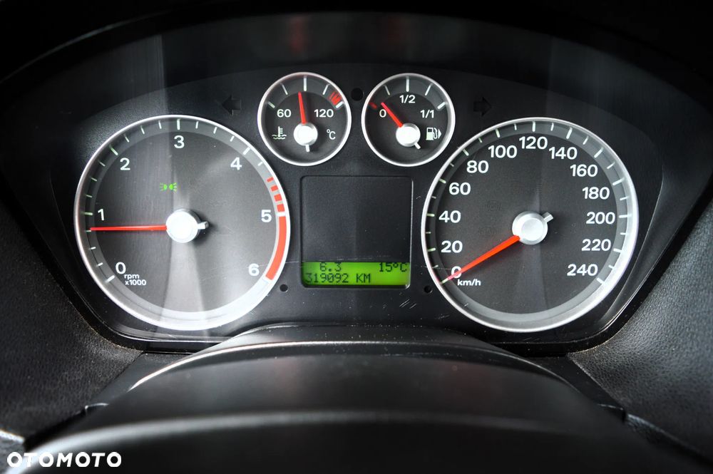 Ford Focus C-Max 1.6 TDCi Ambiente - 40