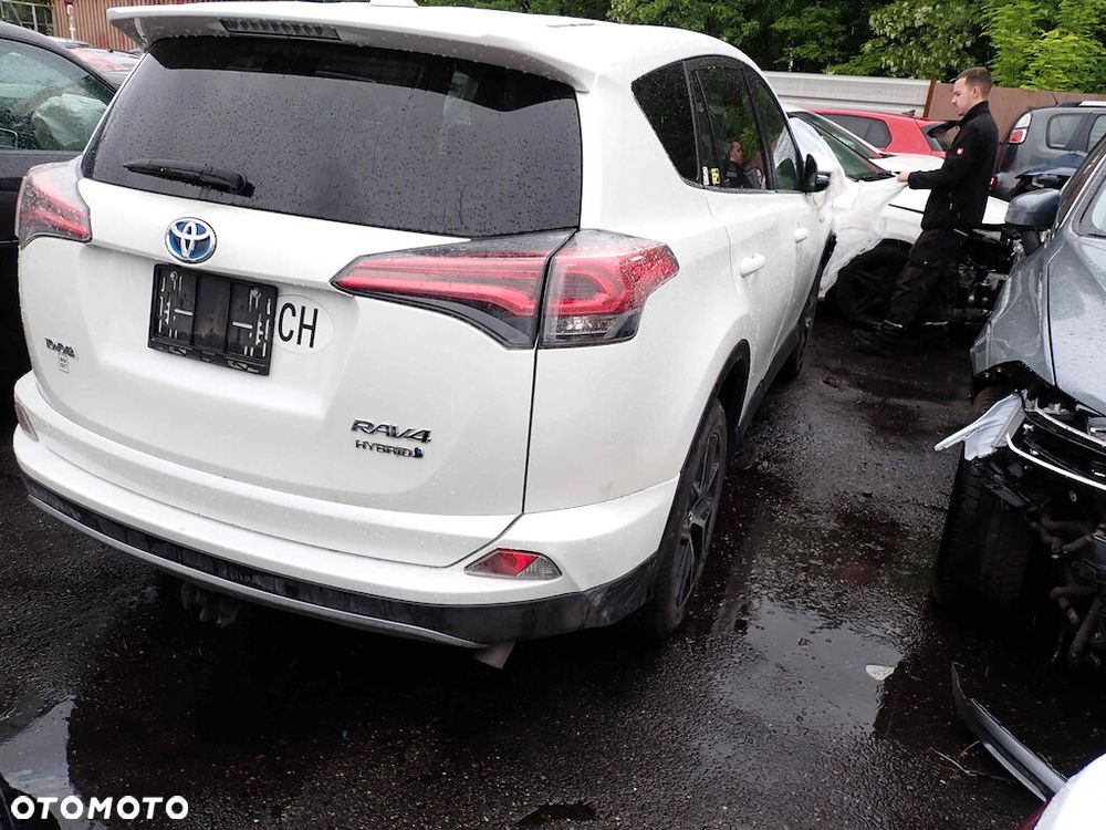 Toyota RAV4 Hybrid Style 4x4 - 2