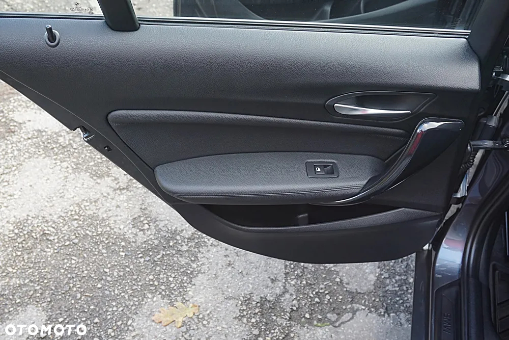BMW Seria 1 120d Sport-Aut Urban Line - 36