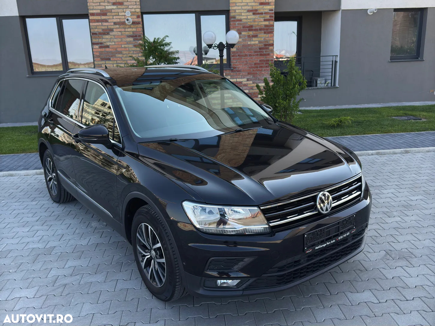Volkswagen Tiguan - 13