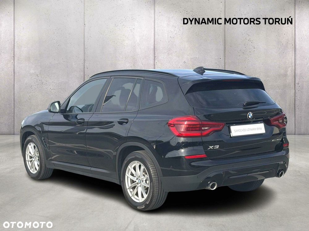BMW X3 xDrive20d Advantage - 8