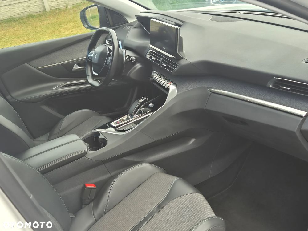 Peugeot 3008 225 e-EAT8 Allure Pack - 12
