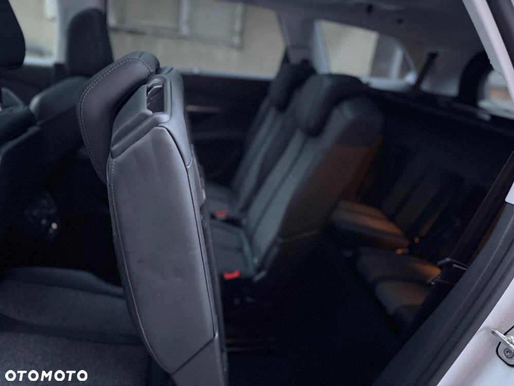 Peugeot 5008 2.0 BlueHDi Allure Pack S&S EAT8 - 28