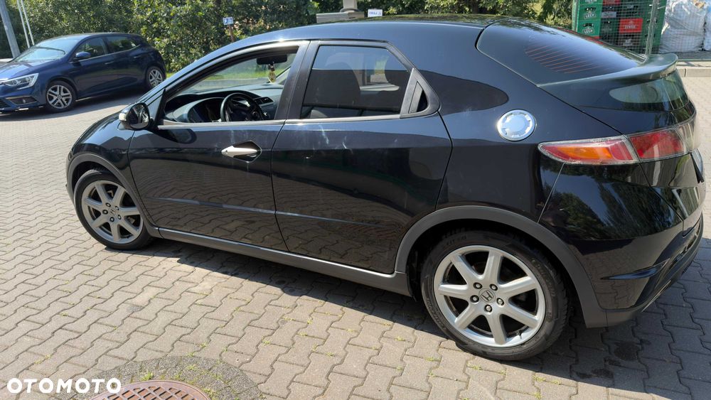 Honda Civic - 4