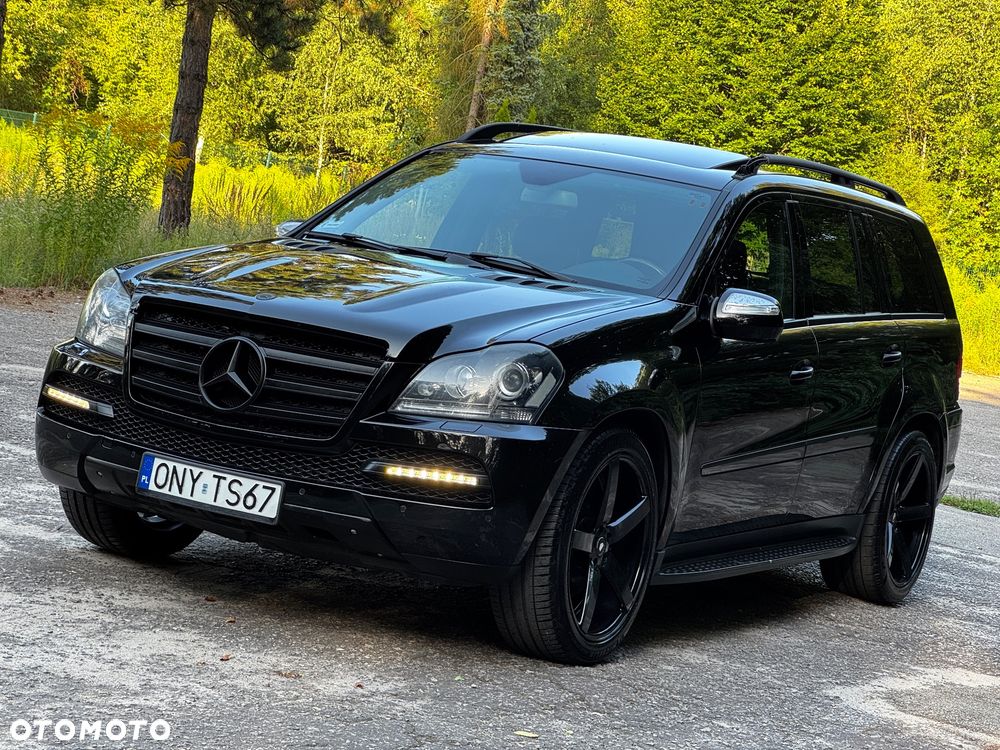 Mercedes-Benz GL 450 - 1