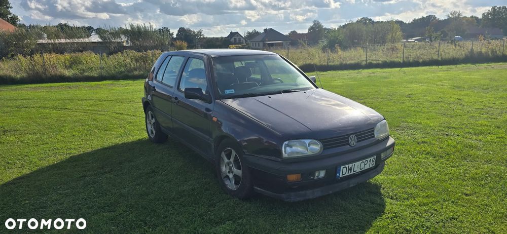 Volkswagen Golf 1.6 - 2