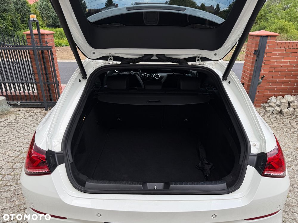 Mercedes-Benz CLA 180 7G-DCT Edition 2020 - 17